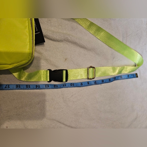 Isabelle PETA Approved Vegan Lime Green Waist Belt Bag Fanny Pack Adjustable - Picture 7 of 8